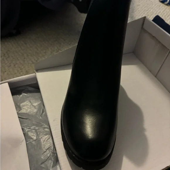 Black Heeled Boots - Picture 4 of 4